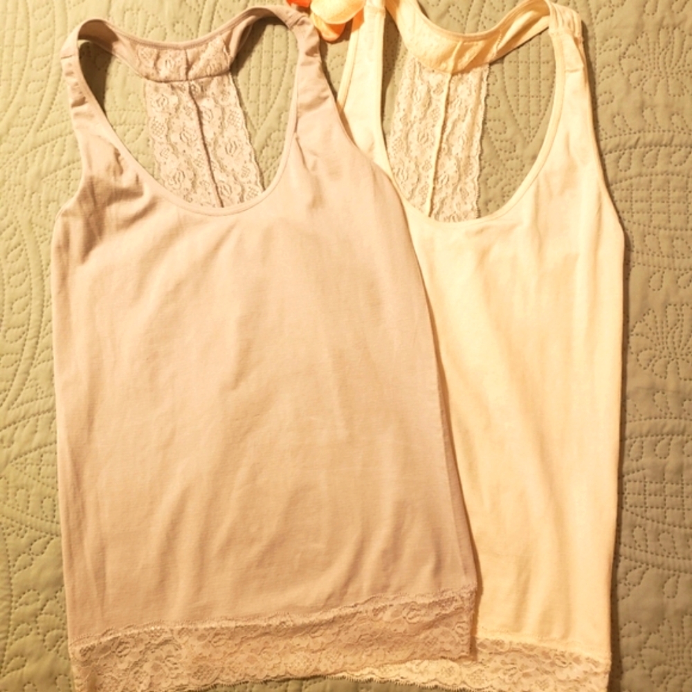 MARILYN MONROE 💋 Camisoles (2)